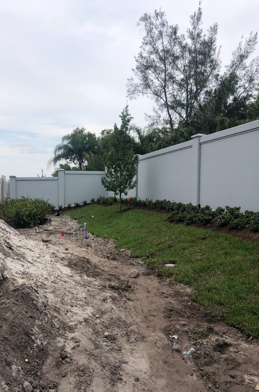 Precast Concrete Walls Florida | #1 Licensed Contractor | Signature Privacy  Walls, image size:1052x1596