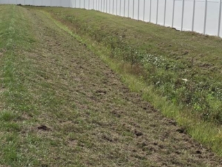 white-vinyl-fence-retention-pond-long-run-florida white vinyl fence retention pond long run Florida
